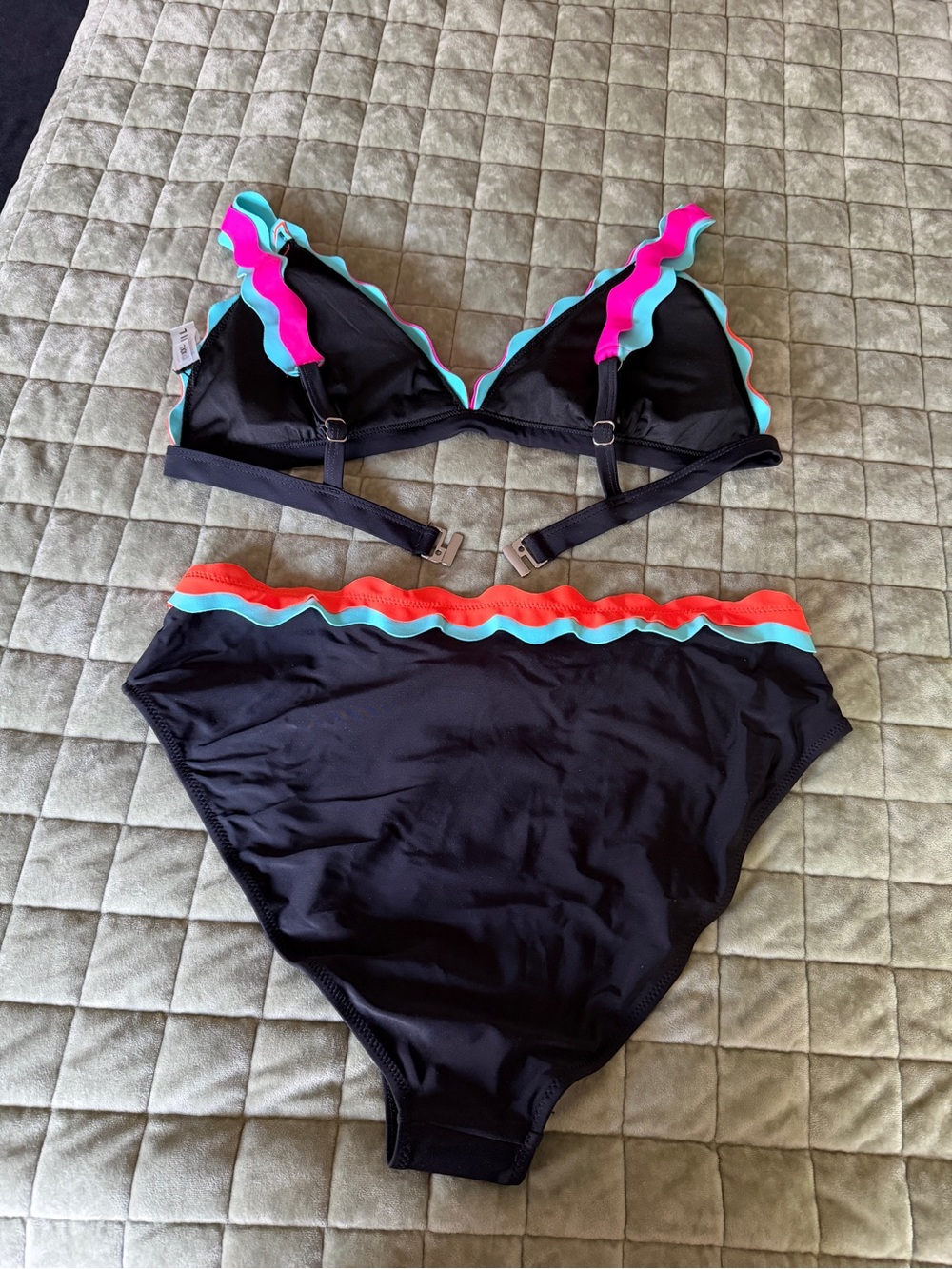 POPVIL 2 bikinis sets XXL - Picture 7 of 9